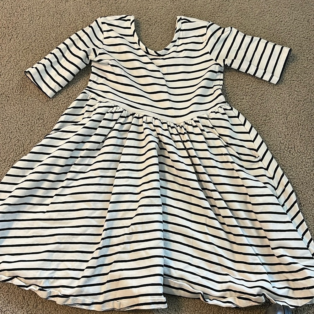Hanna andersson size 8 black and white skater dress.